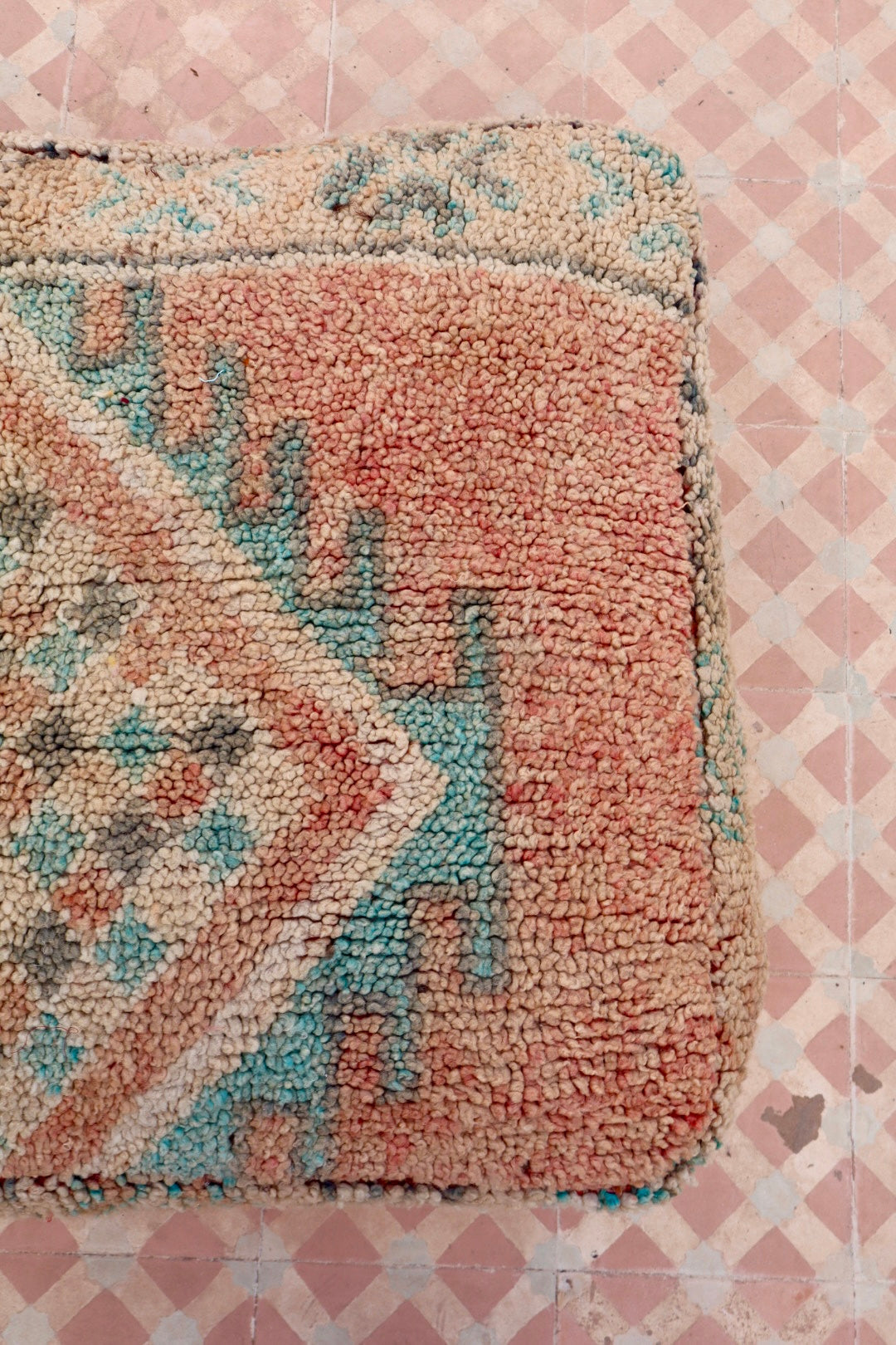 Pouf Berbère Coloré Boujad Bleach Néda