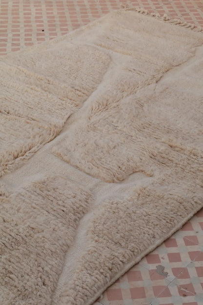 Berberteppich Beni Ouarain Weiß Modern mit Reliefs- 228 x 158 cm Néda