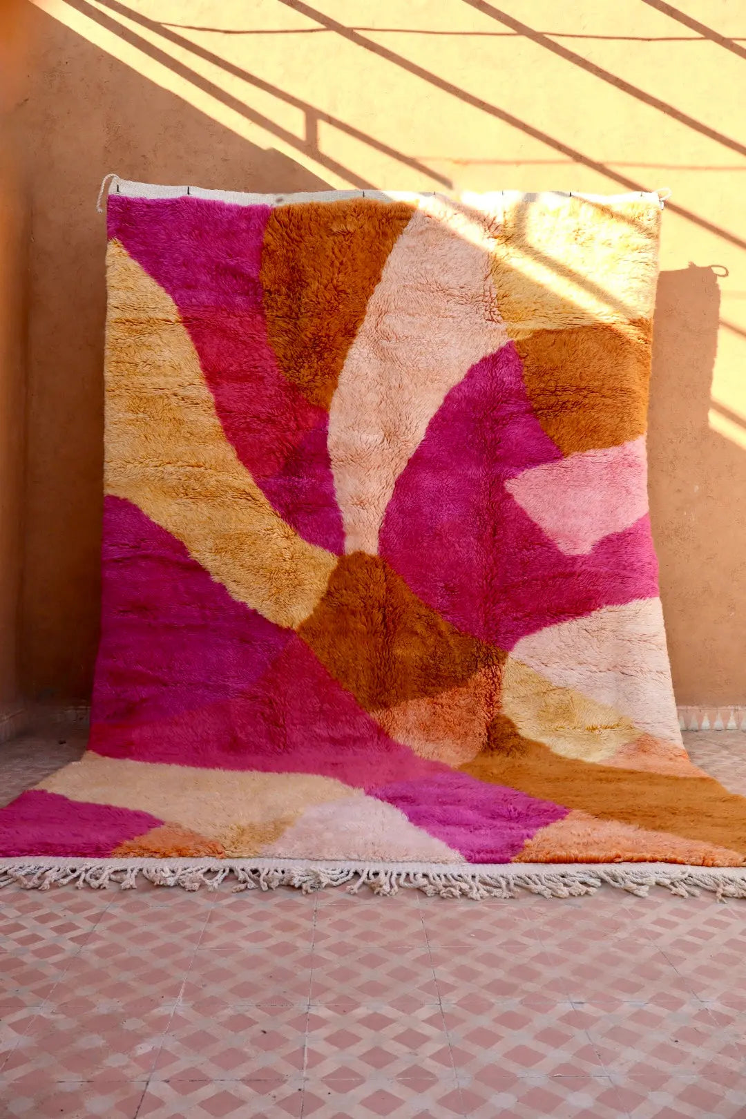 Tapis Berbère Mrirt « Sun Kissed » Les Dessins de Néda - 200 x 300 cm Néda