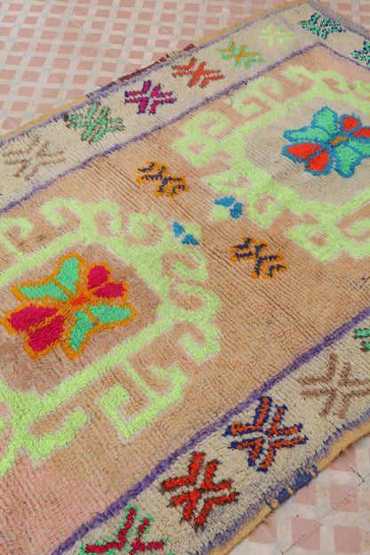 Azilal Beige Berber tapijt met Fluo-kleurige patronen - 210 x 118 cm