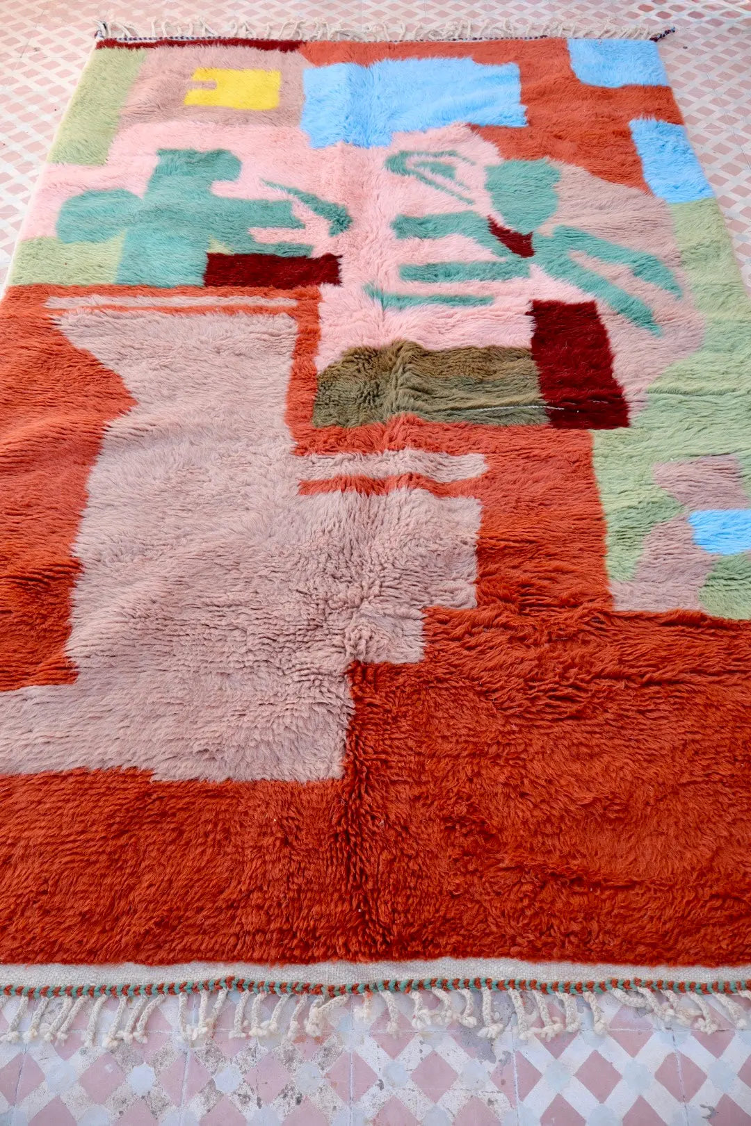 Tapis Berbère coloré « Le Jardin de la Casbah » - Les dessins de Néda - 267 x 160 cm Néda