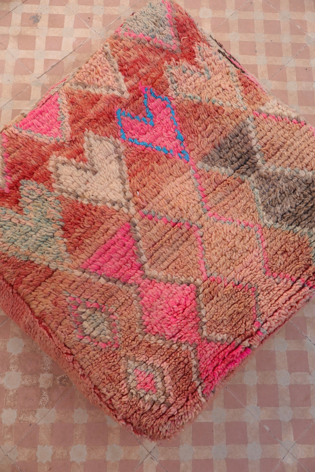 Pouf Berbère Coloré Rose et Bleu Néda