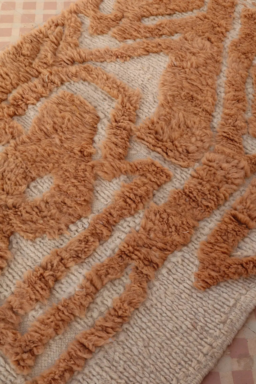 Tapis Berbère Beige à Reliefs Abstrait Béni Ouarain- 162 x 110 cm Néda