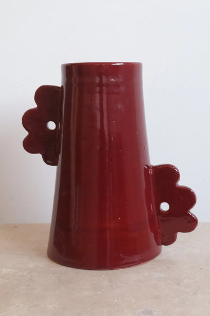 Vase Abstrait en Céramique rouge cerise Fait-Main Anses Fleurs - DAISY Bordeaux Néda