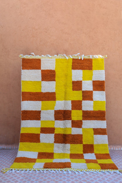 Colored Berber carpet Béni Ouarain with yellow and brown tiles - 263 x 155 cm