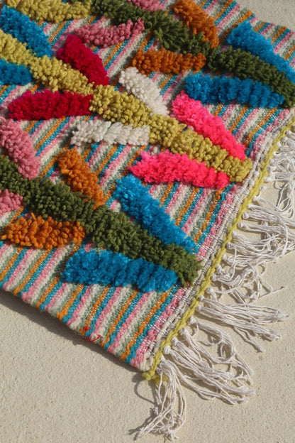 Tapis Berbère Coloré Azilal à Reliefs - 113 x 68 cm Néda