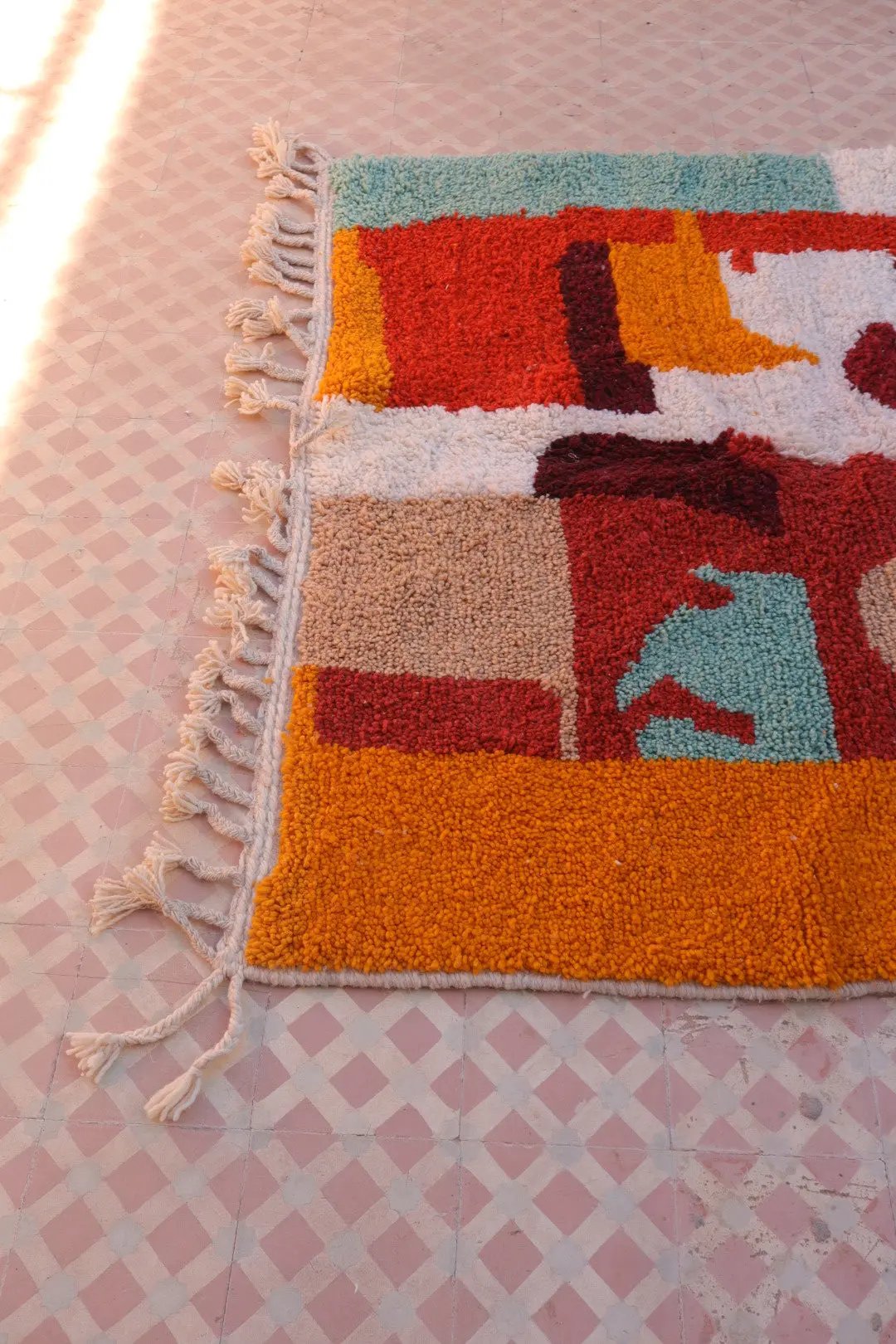 Tapis Berbère coloré « Island » - Les dessins de Néda - 253 x 159 cm Néda