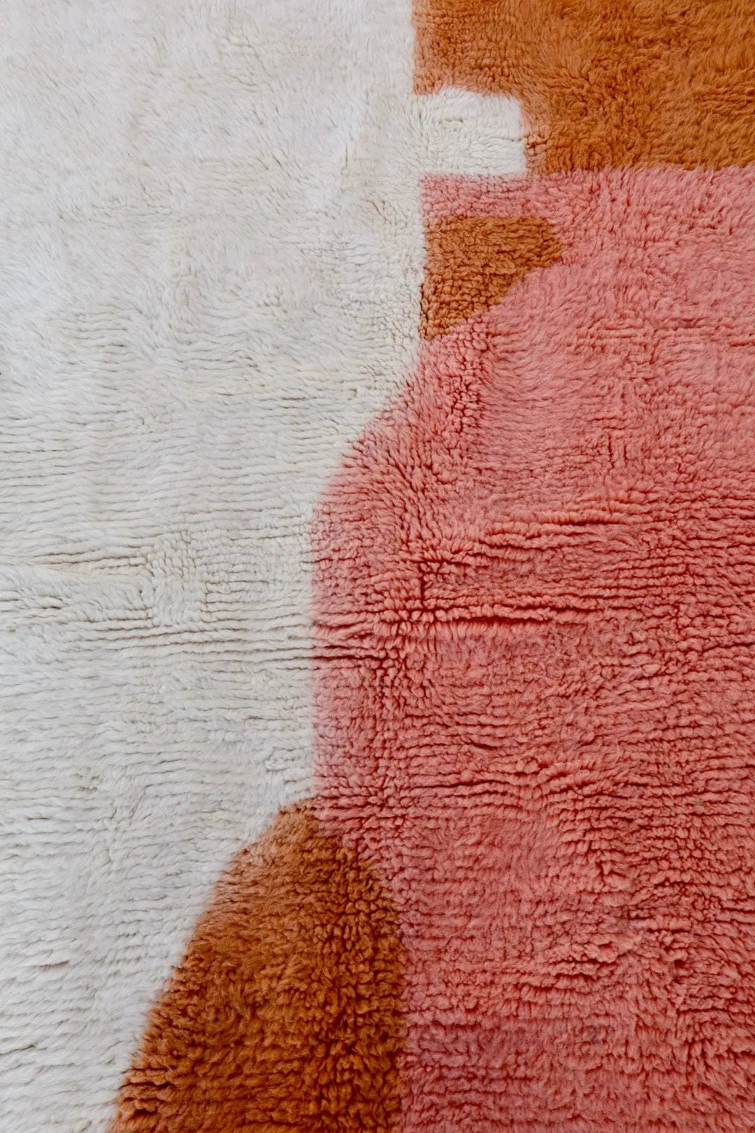 Tapis Berbère Coloré Contemporain Terracotta & Saumon - Azilal Néda