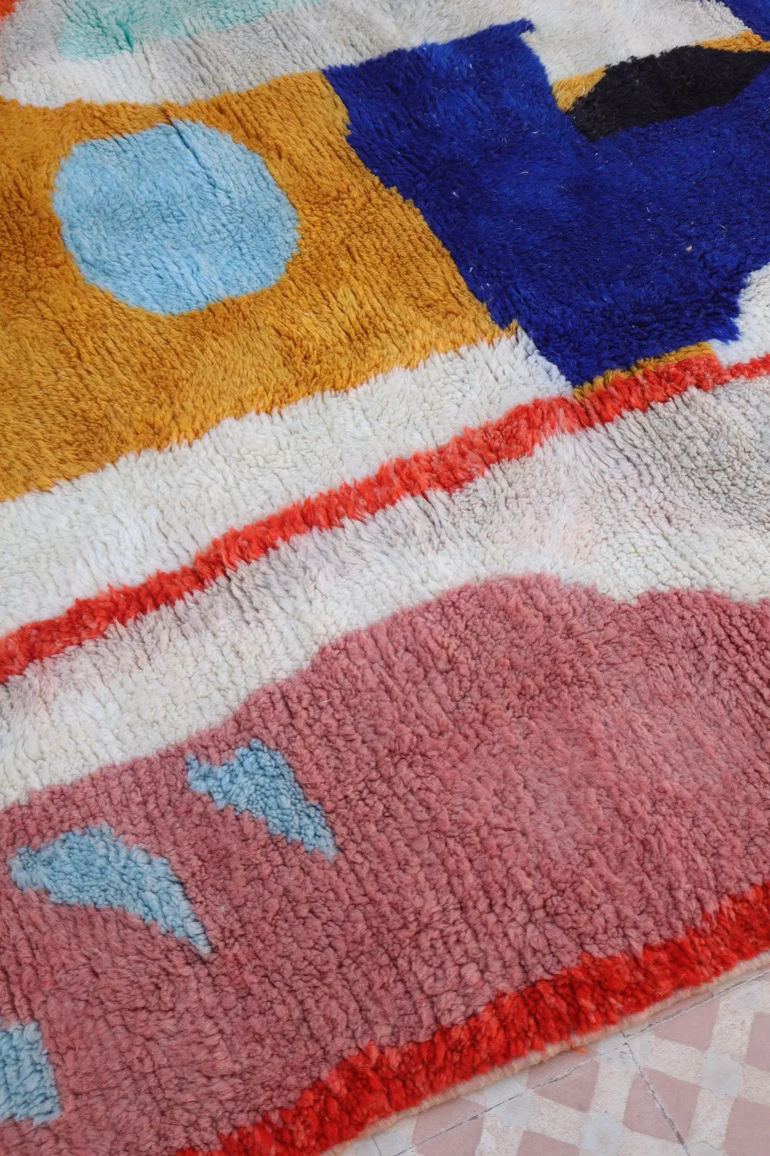 Tapis Berbère Azilal Multicolore Graphique Qualité Supérieure - 278 x 195 cm Néda