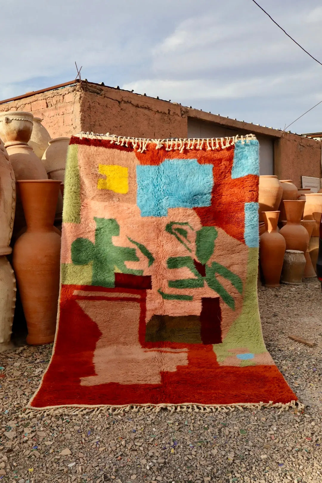 Tapis Berbère coloré « Le Jardin de la Casbah » - Les dessins de Néda - 267 x 160 cm Néda
