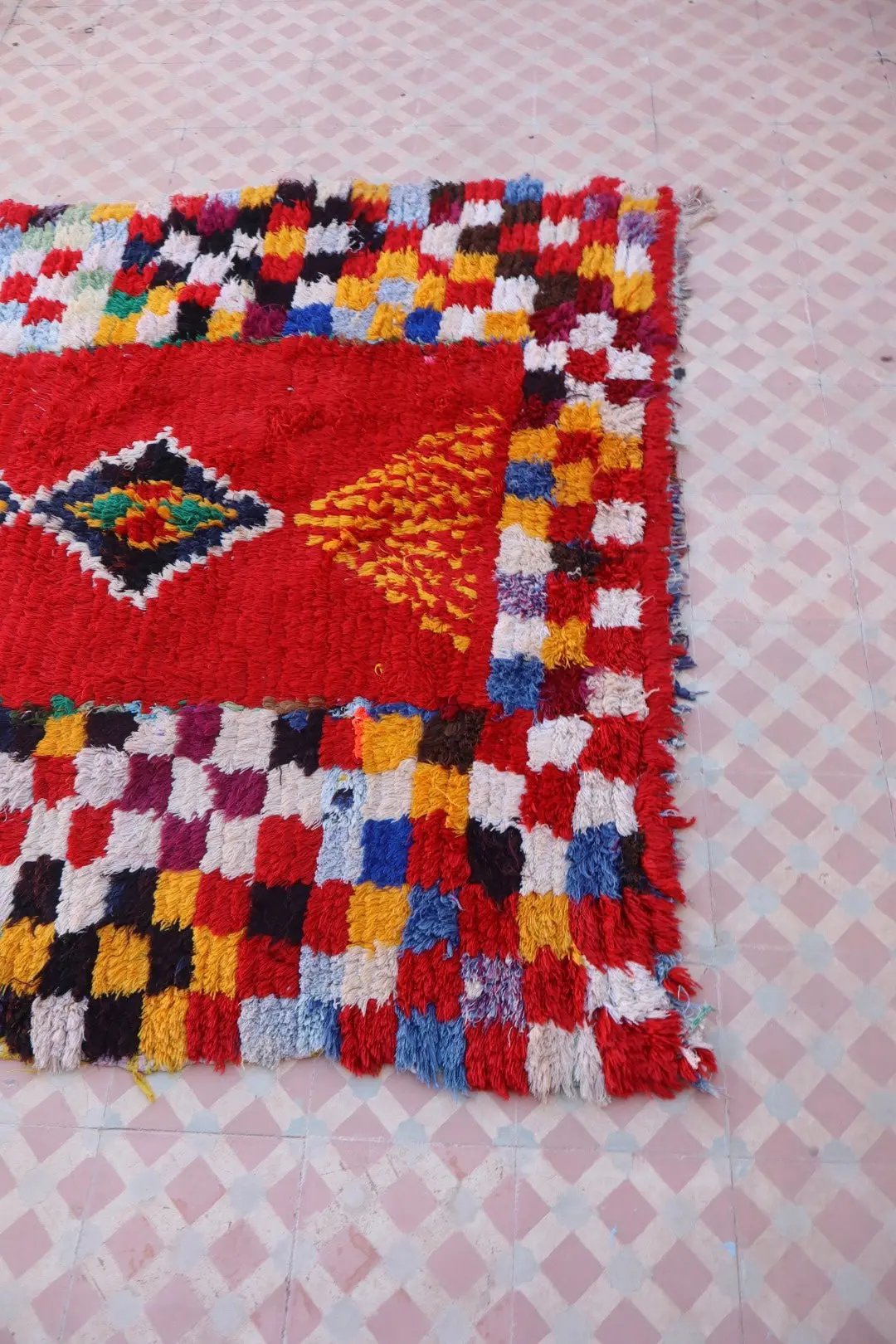 Tapis Berbère Coloré Ancien Rouge et Multicolore   - 229 x 132 cm Néda