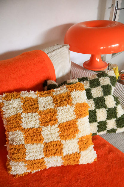 Wool cushion with AYA Damieurs - Orange