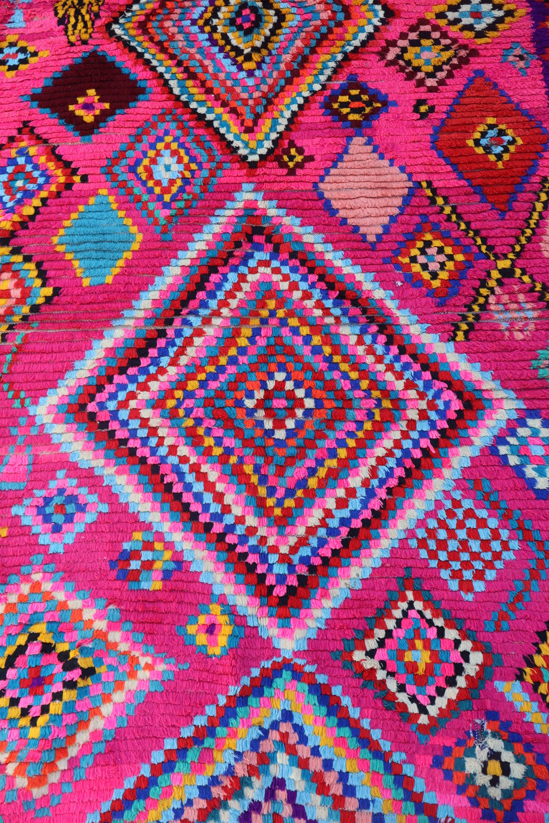 Tapis Berbère Azilal Vintage Coloré Rose - 240 x 139 cm Néda