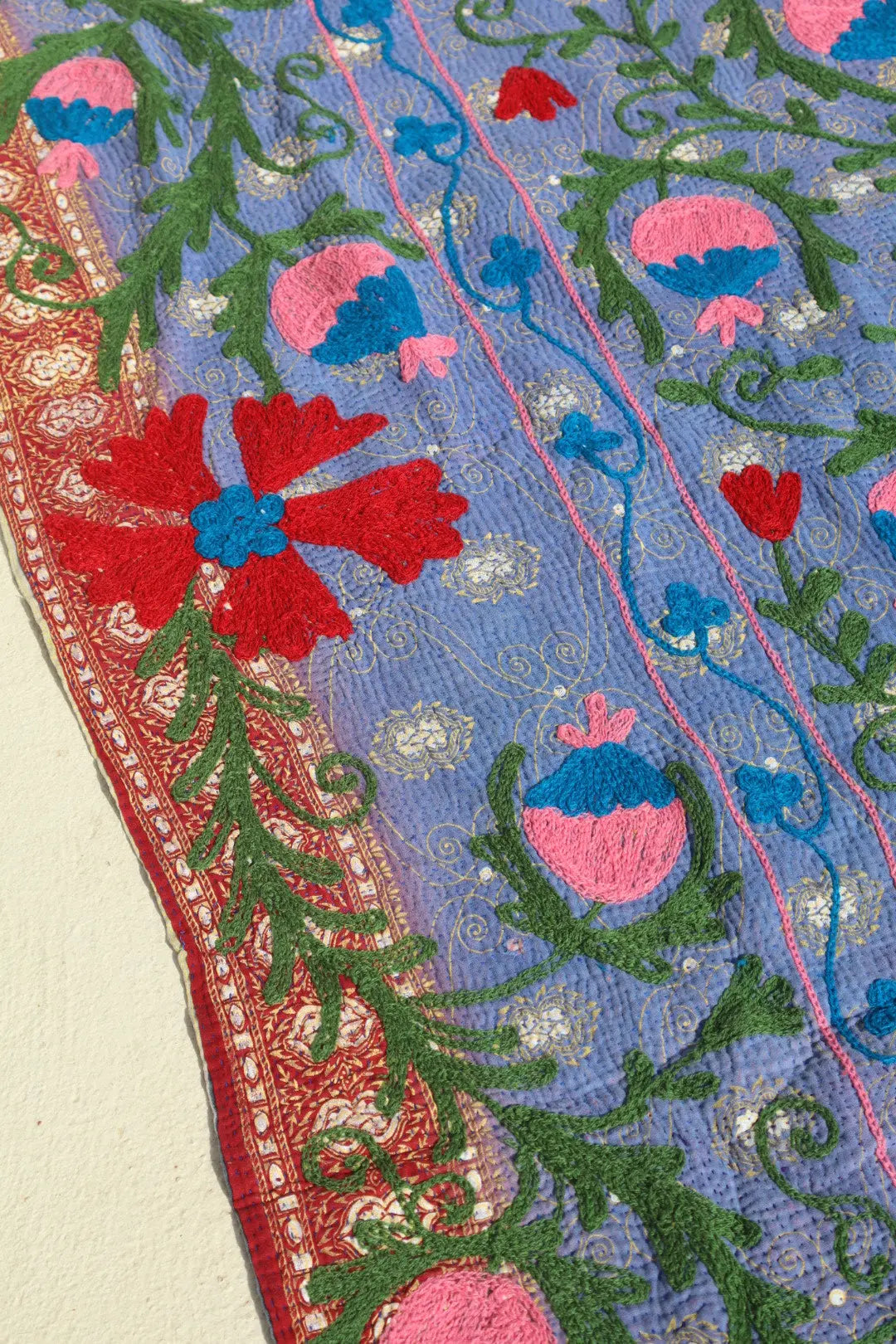 Kantha Suzani indien Brodé Multicolore Lilas– Coton Néda