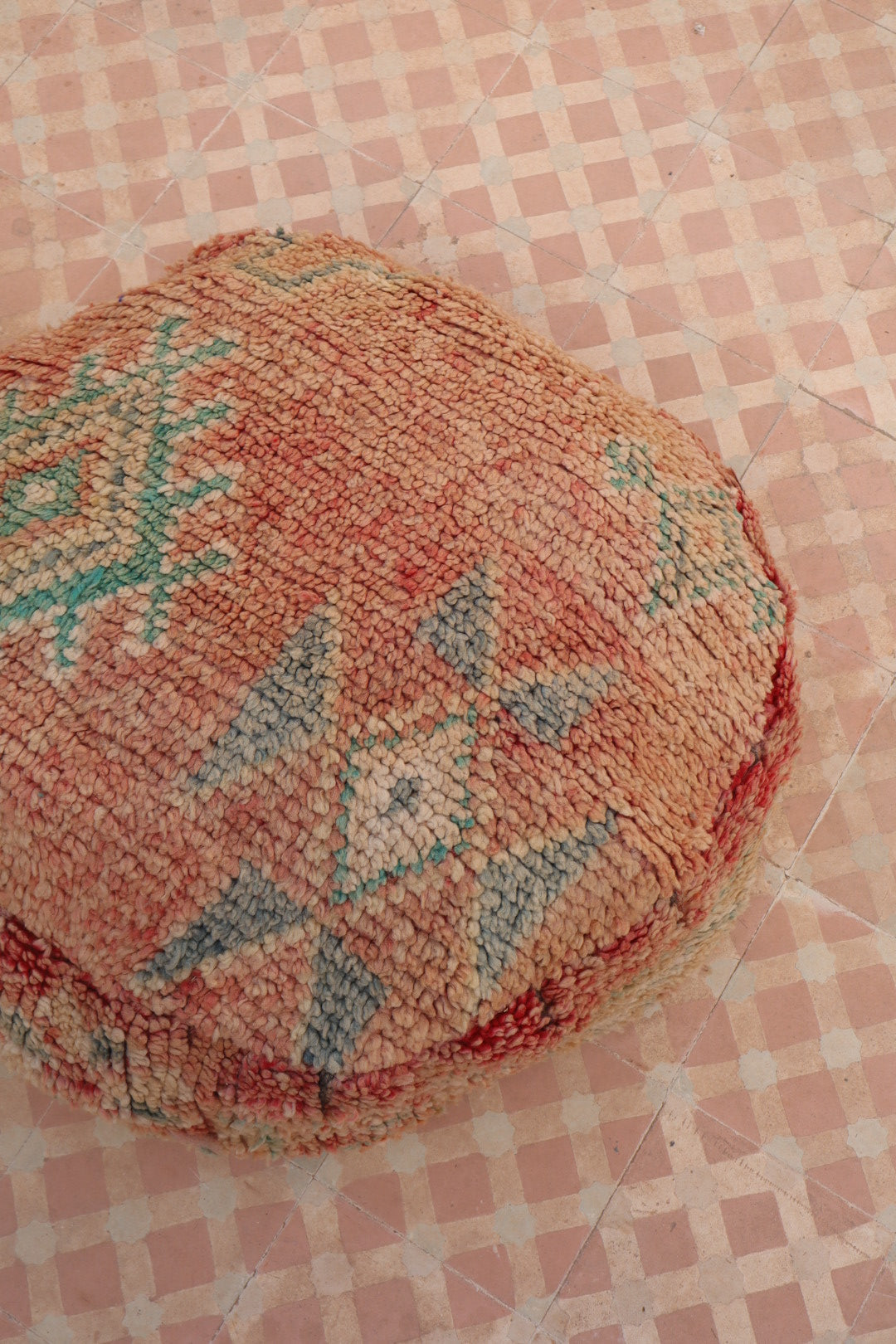 Pouf Berbère Rond BeigeTerracotta à Motifs Néda