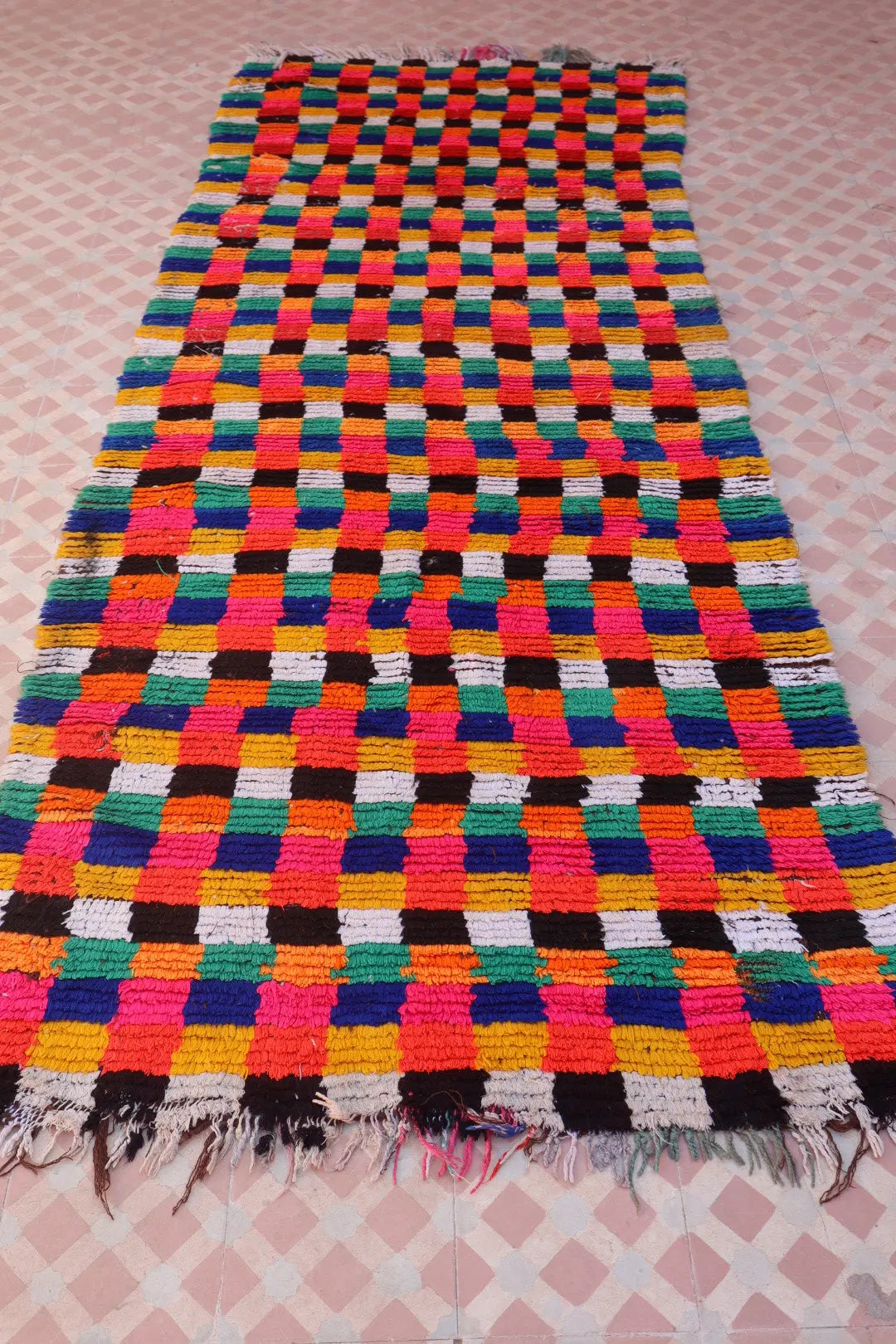Tapis Berbère Azilal Vintage de Couloir Carreaux Multicolores - 242 x 99 cm Néda