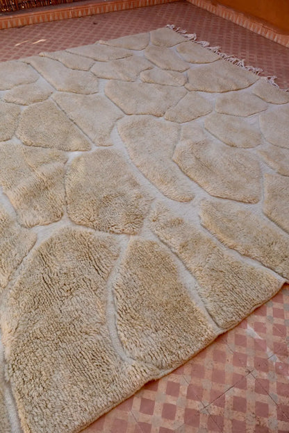 Tapis Berbère Béni Ouarain Blanc Moderne à Reliefs Qualité Supérieure- 310 x 256 cm Néda