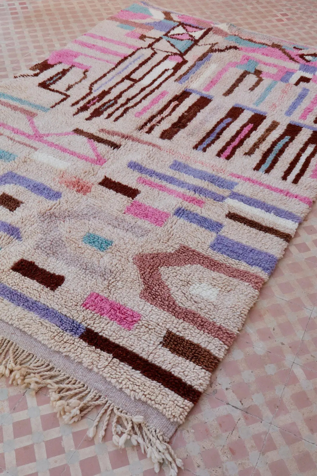 Tapis Berbère Coloré Béni Ouarain Qualité Supérieure - 236 x 158 cm Néda