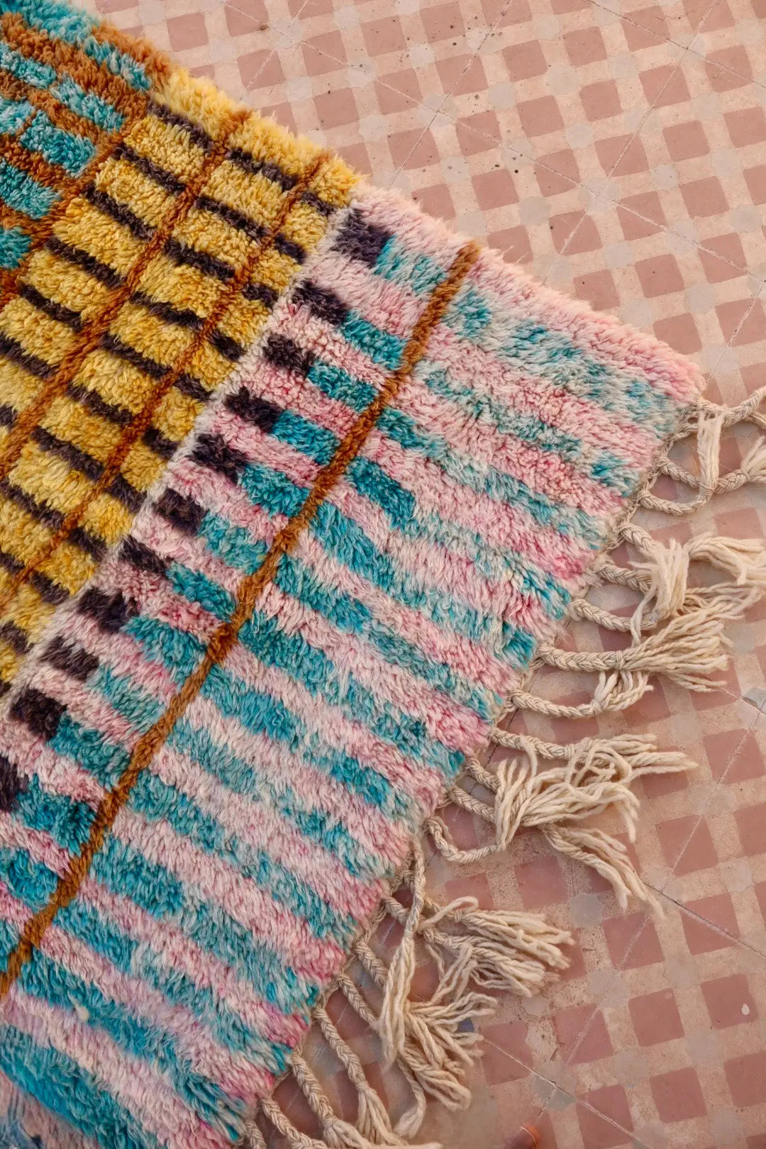 Tapis Berbère Coloré Béni Ouarain Qualité Supérieure - 269 x 162 cm Néda