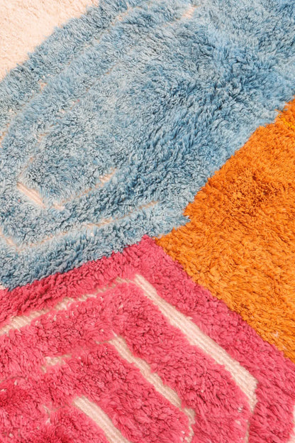 Tapis Berbère Blanc à Motifs Colorés Contemporain à Reliefs Béni Ouarain - 292 x 194 cm Néda