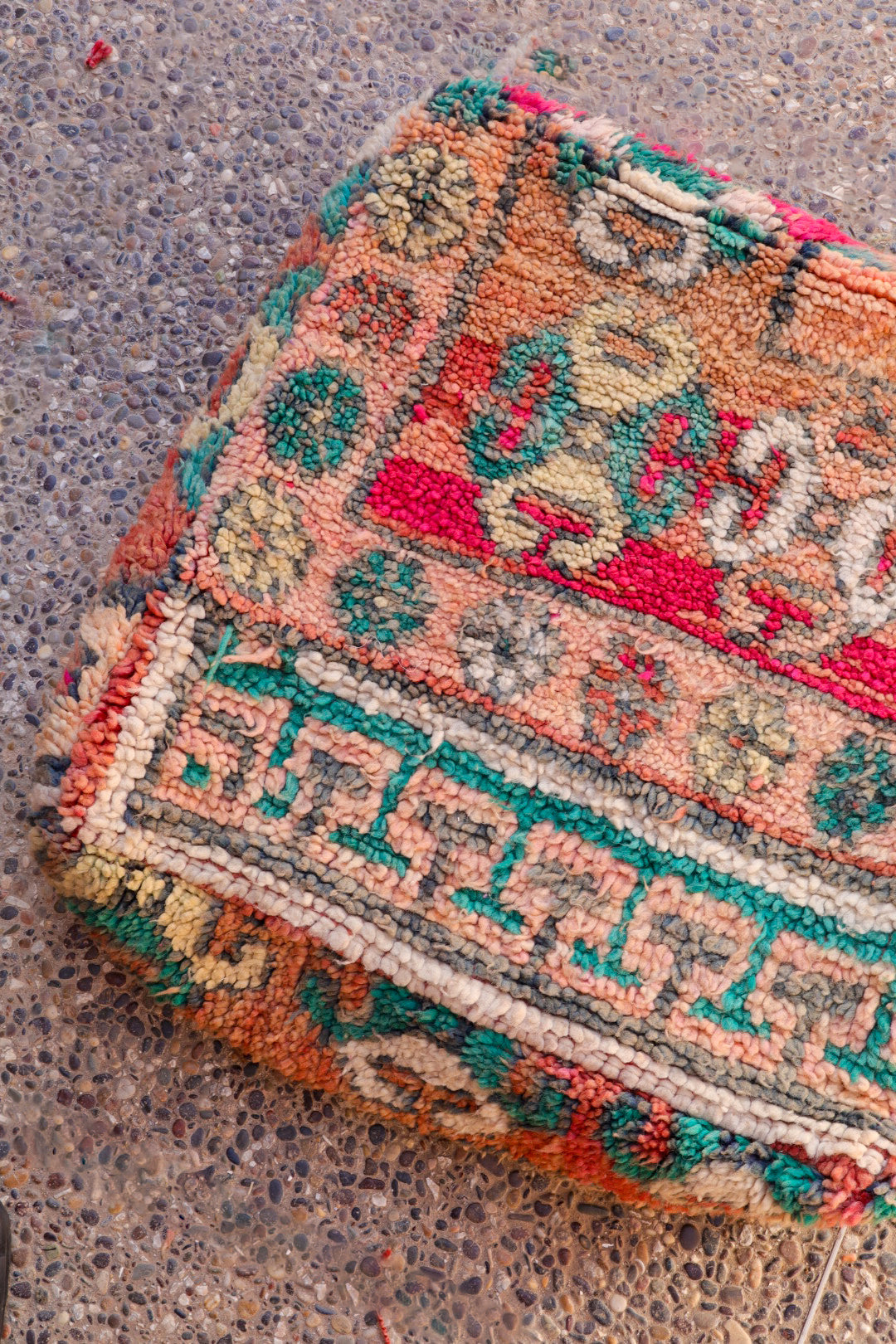 Berber pouffe Boujad Colored