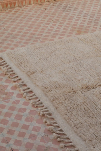 Berberteppich Beni Ouarain Weiß Modern mit Reliefs- 228 x 158 cm Néda