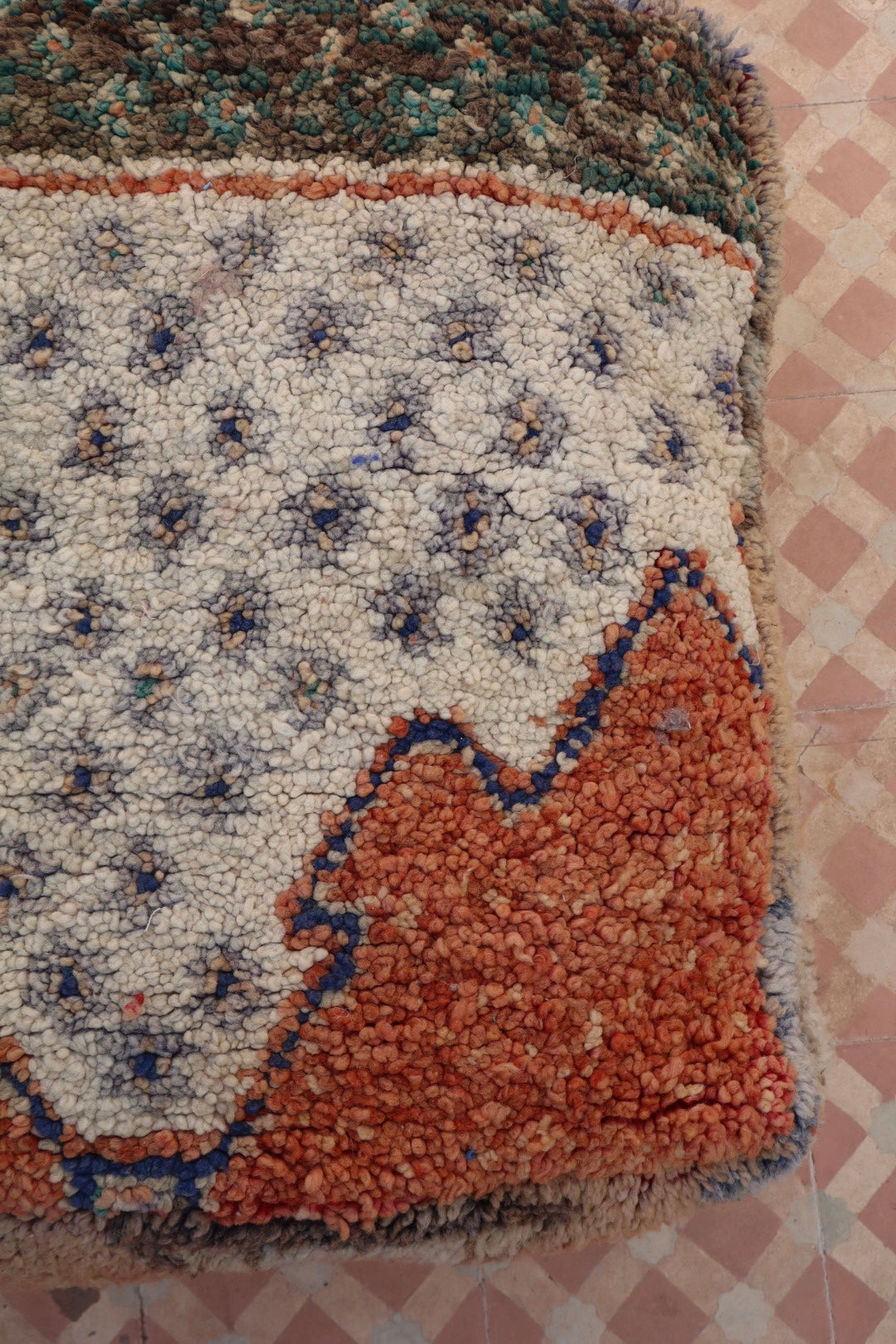 Pouf Berbère Coloré à Motifs Abstraits Néda