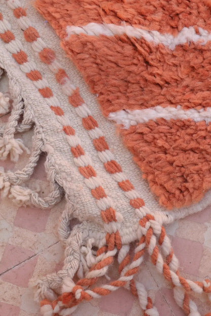 Tapis Berbère Coloré Terracotta et Blanc Béni Ouarain- 288 x 195 cm Néda
