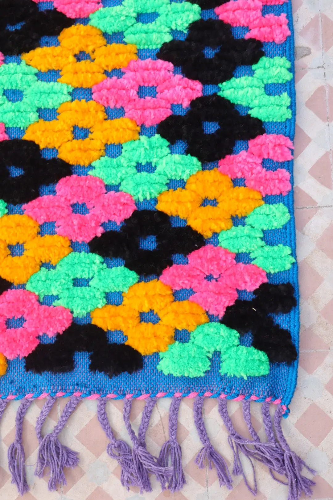 Tapis Berbère Couloir Azilal Bleu à Motifs Reliefs Multicolores - 313 x 74 cm Néda