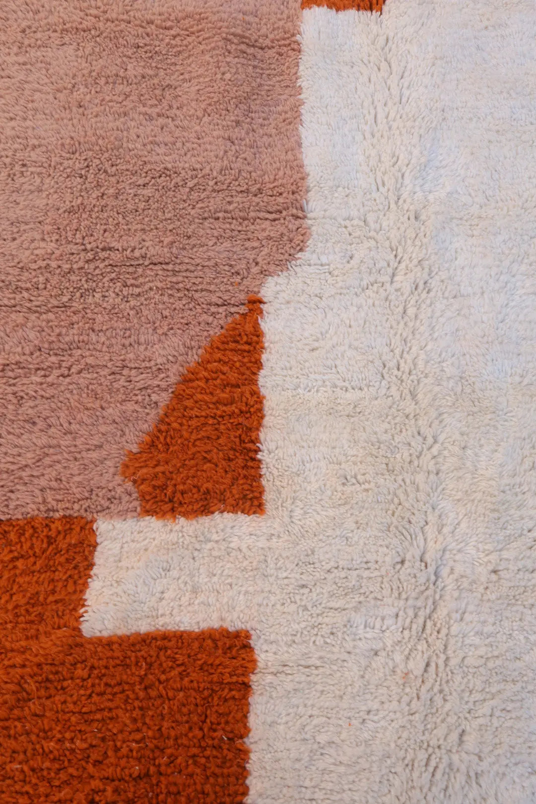 Tapis Berbère Coloré Contemporain Terracotta & Rose Poudré - 293 x 203 cm Néda