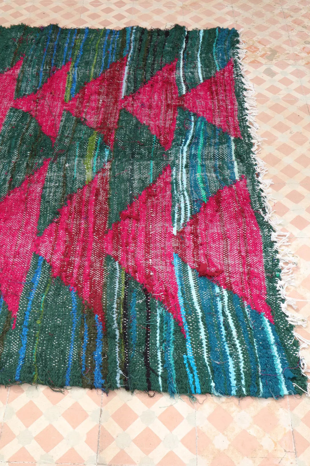 Tapis Berbère Coloré Kilim Boucherouite Vert Sapin et Bordeaux  - 248 x 145 cm Néda