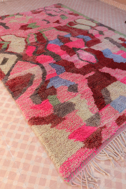 Tapis Berbère Boujad Rose Motifs Colorés - 292 x 205 cm Néda