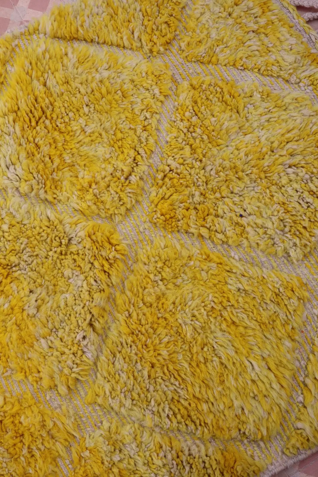 Tapis Berbère Jaune Béni Ouarain- 138 x 106 cm Néda