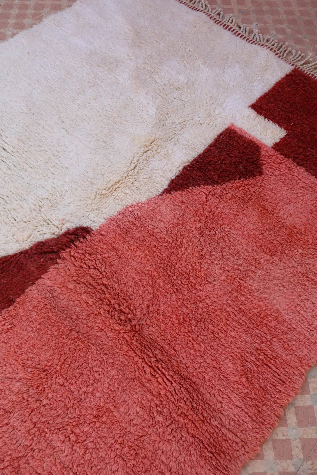 Tapis Berbère Coloré Contemporain Marron & Rose Qualité Supérieure - 260 x 155 cm Néda