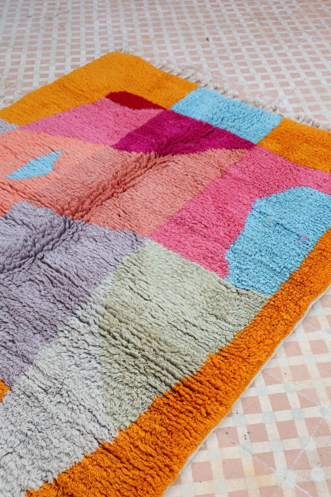 Berber Tapijt Azilal Multicolor Hedendaags Hoogwaardige Kwaliteit - 246 x 153 cm Néda