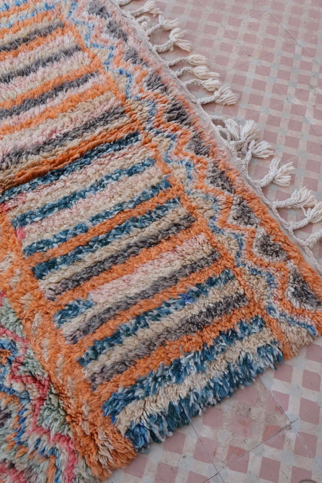 Tapis Berbère Patchwork Coloré Béni Ouarain Qualité Supérieure - 261 x 169 cm Néda