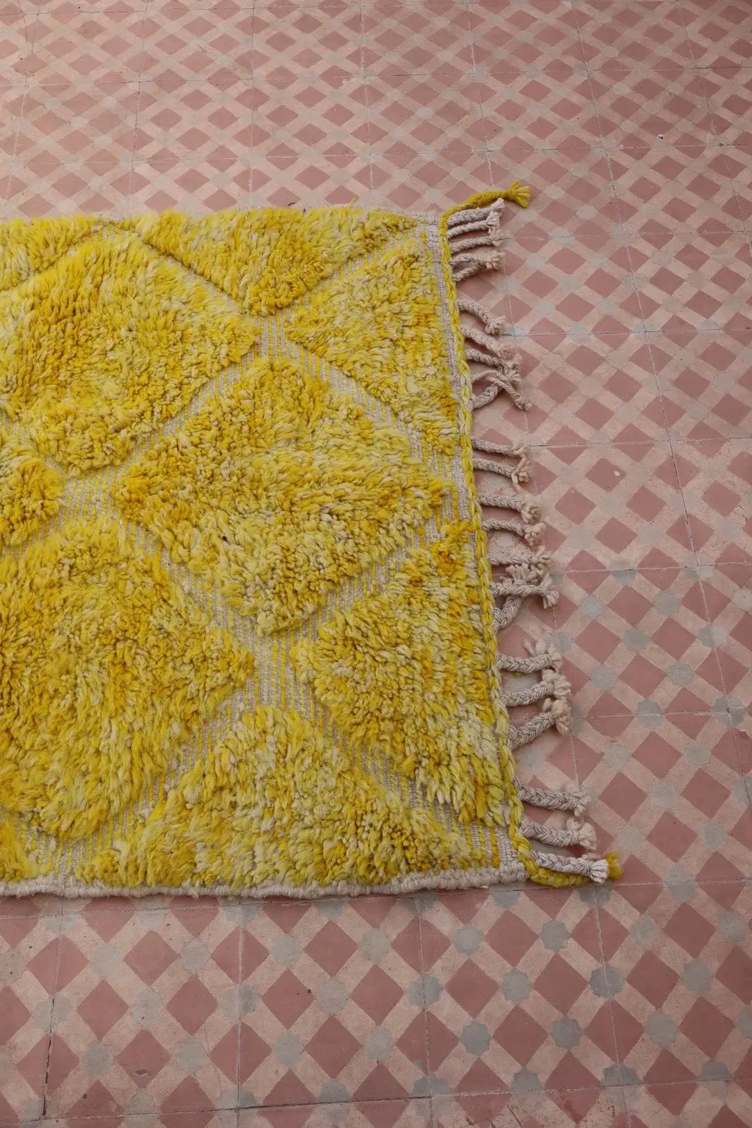 Tapis Berbère Jaune Béni Ouarain- 138 x 106 cm Néda