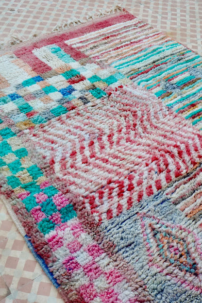 Tapis Berbère Boujad Motifs Colorés - 253 x 151 cm Néda