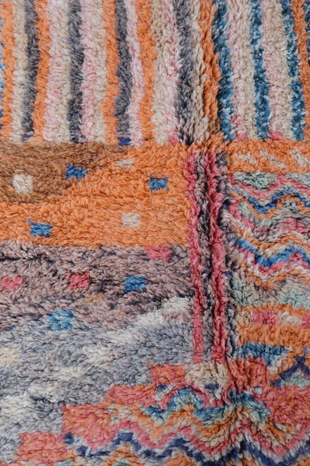 Tapis Berbère Patchwork Coloré Béni Ouarain Qualité Supérieure - 261 x 169 cm Néda