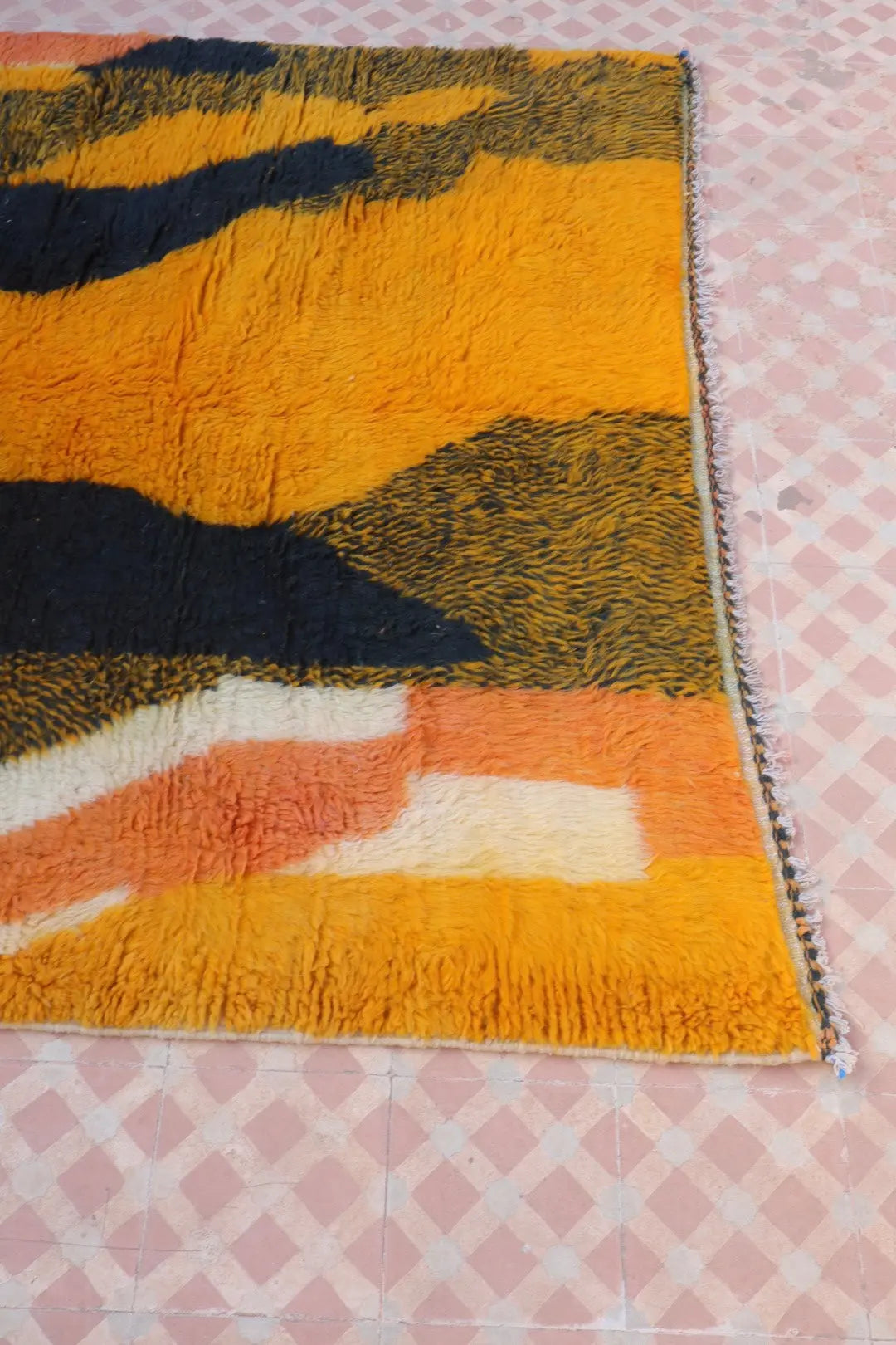 Tapis Berbère Coloré Azilal Jaune et Noir Qualité Supérieure - 258 x 156 cm Néda