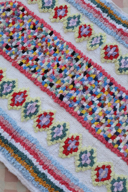 Tapis Berbère Boucherouite Coloré – Coton recyclé et lavable - 68 x 107 cm Néda