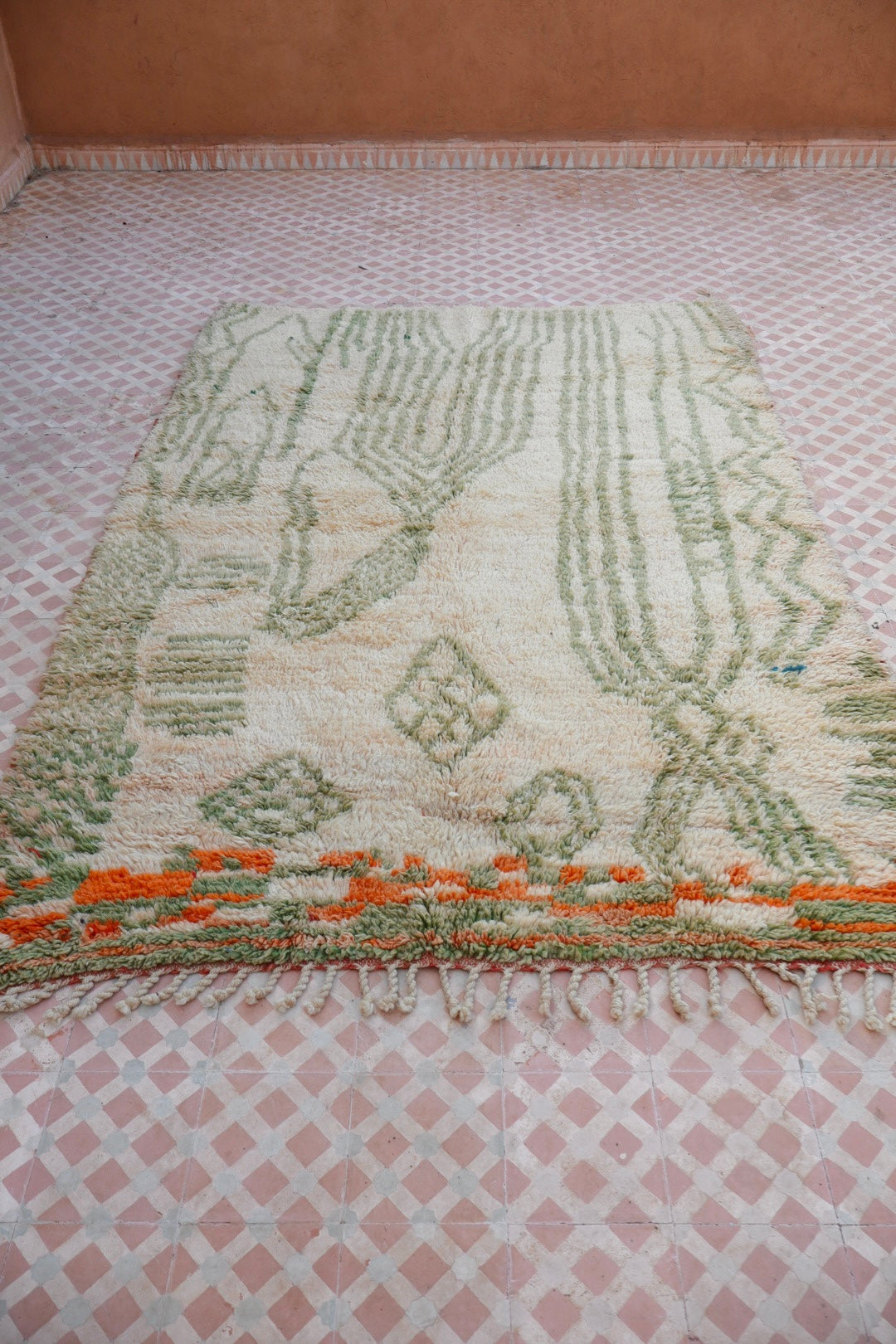 Alfombra Bereber Boujad Beige Verde Almendra y Naranja - 241 × 163 cm Néda