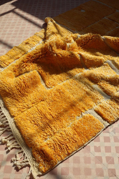 Tapis Berbère Mrirt Coloré Jaune d’Or - 287 x 178 cm Néda