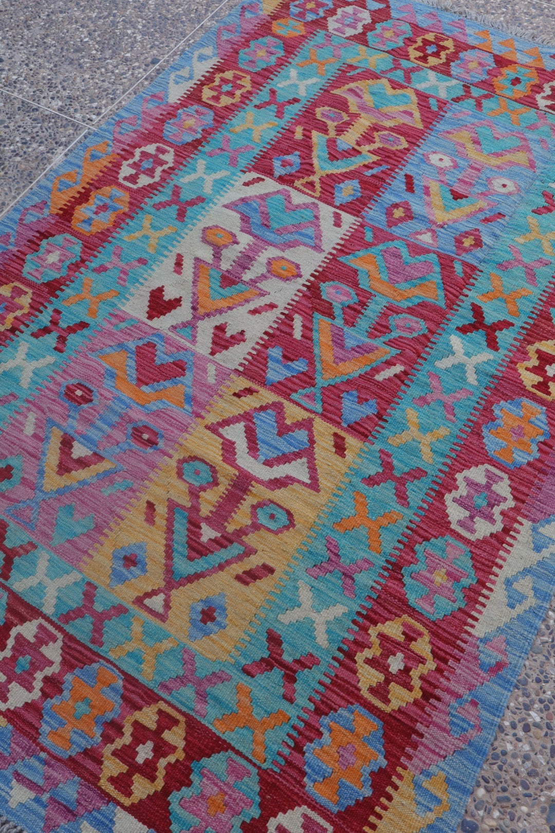 Traditional pink and blue Afghan kilim carpet- 191 x 121 cm