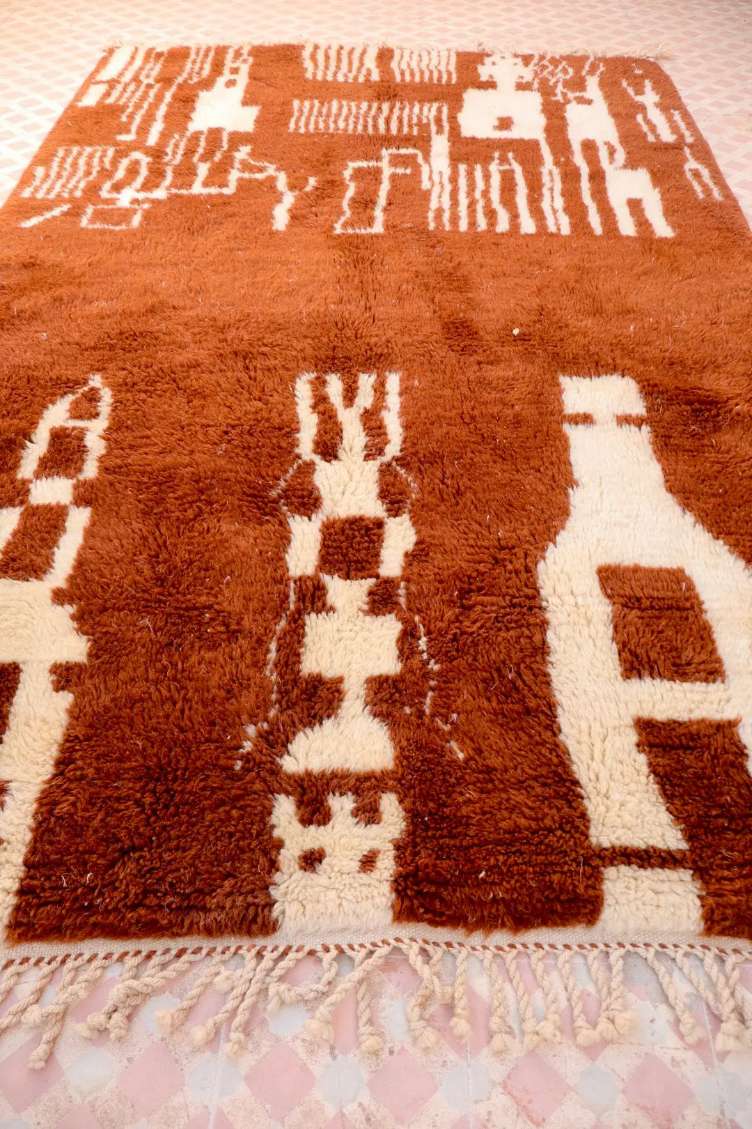 Tapis Berbère Azilal Contemporain Marron et Blanc - 238 x 143 cm Néda