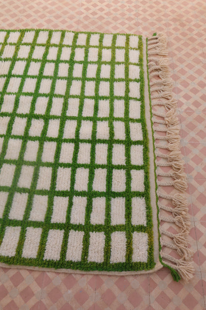 Colorida alfombra berber berber ouarain veverse verde damiers - 170 x 140 cm