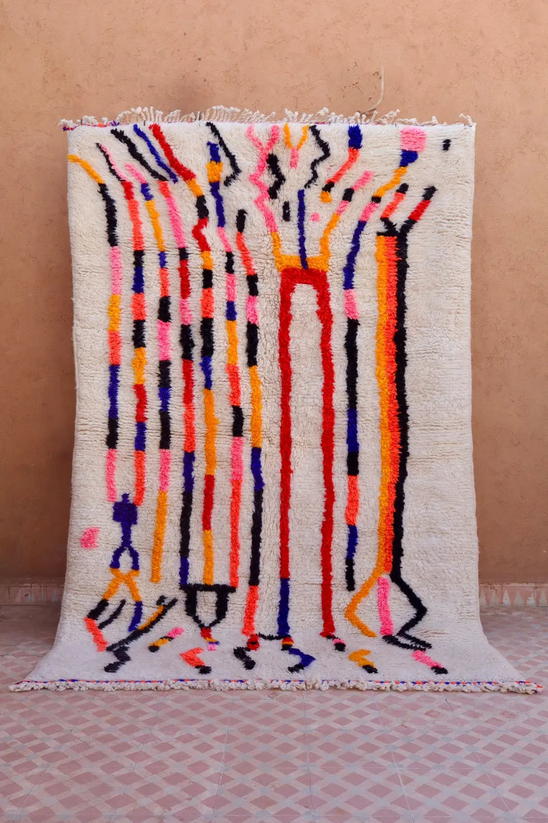 Tapis Berbère Azilal Blanc Motifs Colorés et Fluo- 236 x 153  cm Néda