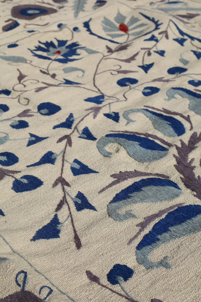 Tapis Kilim Suzani Blanc Bleu – 240x 170 cm Néda