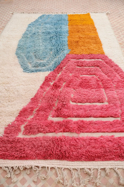 Tapis Berbère Blanc à Motifs Colorés Contemporain à Reliefs Béni Ouarain - 292 x 194 cm Néda