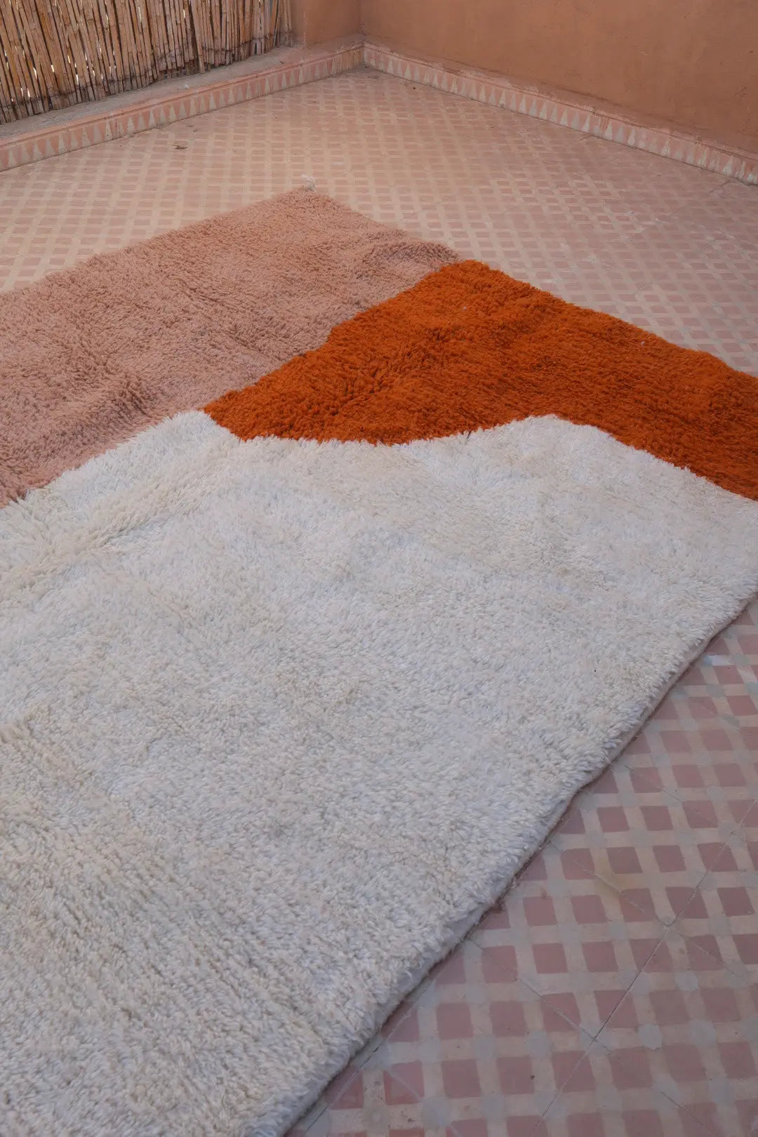 Tapis Berbère Coloré Contemporain Terracotta & Rose Poudré - 293 x 203 cm Néda